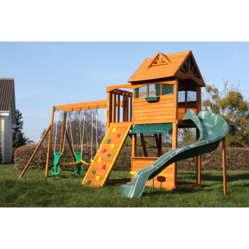 Ahşap Oyun Parkı